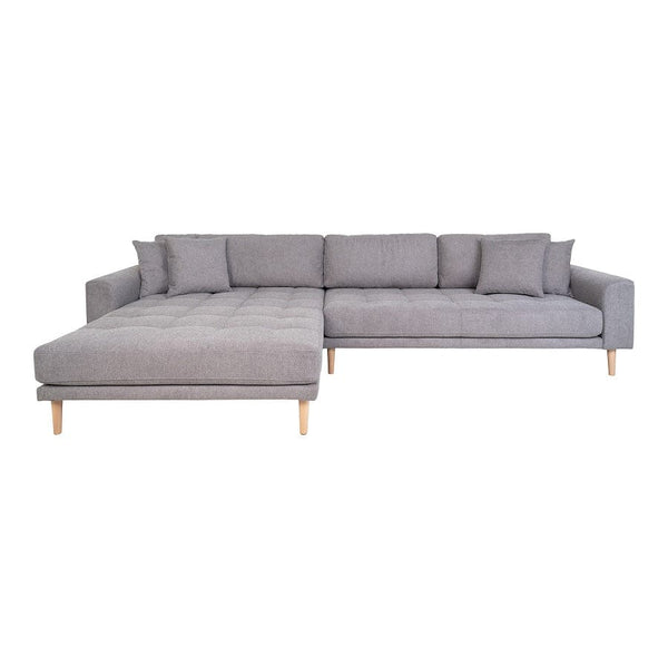 House Nordic Sofa Grå / B290xL170xH76 cm Lido Lounge Sofa, venstrevendt i lysegrå med fire puder og natur træben Fra House Nordic B290xL170xH76 cm