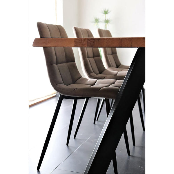 House Nordic Spisebordsstol Brun Middelfart Spisebordsstol i microfiber i lysebrun med sorte ben 2 stk - House Nordic