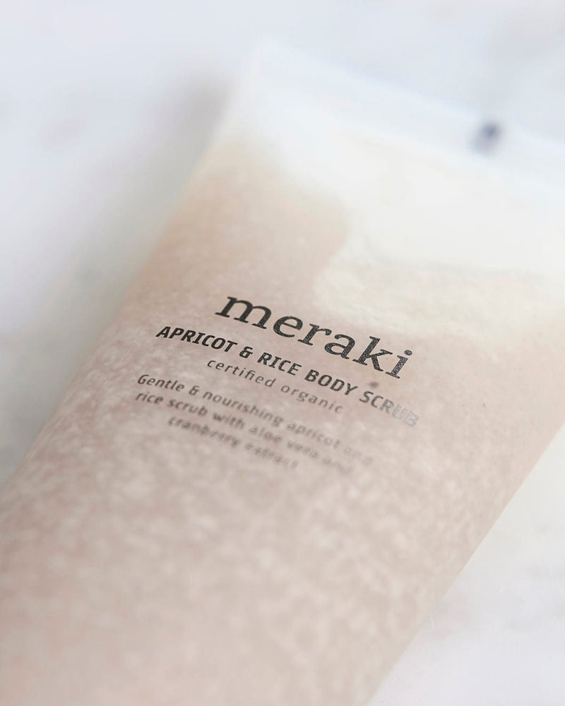 MERAKI Apricot & rice body scrub fra Meraki | 150 ml